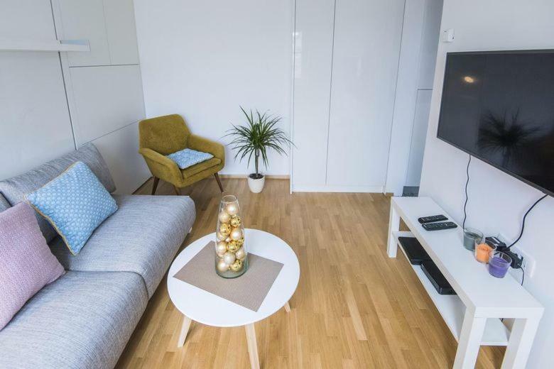 Sweet & Petite Apartment ซาเกร็บ ภายนอก รูปภาพ